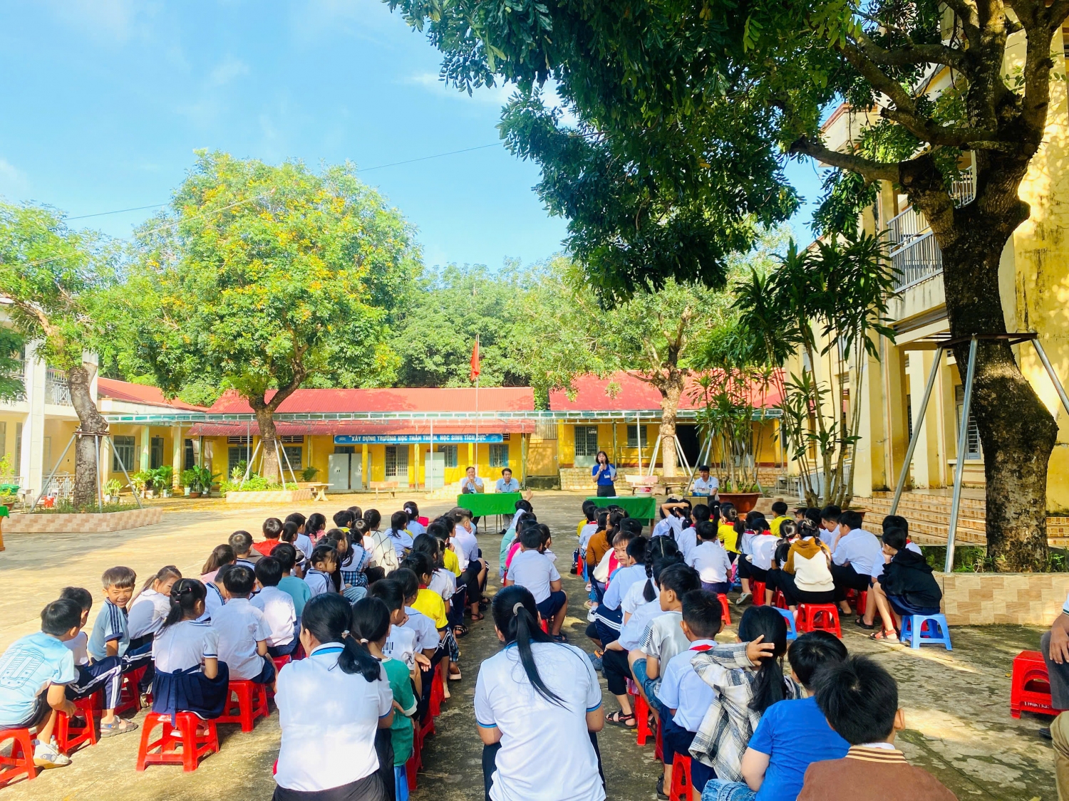 Hình ảnh “Tuyên truyền phòng chống tai nạn thương tích tổ chức các trò chơi dân gian cho học sinh"