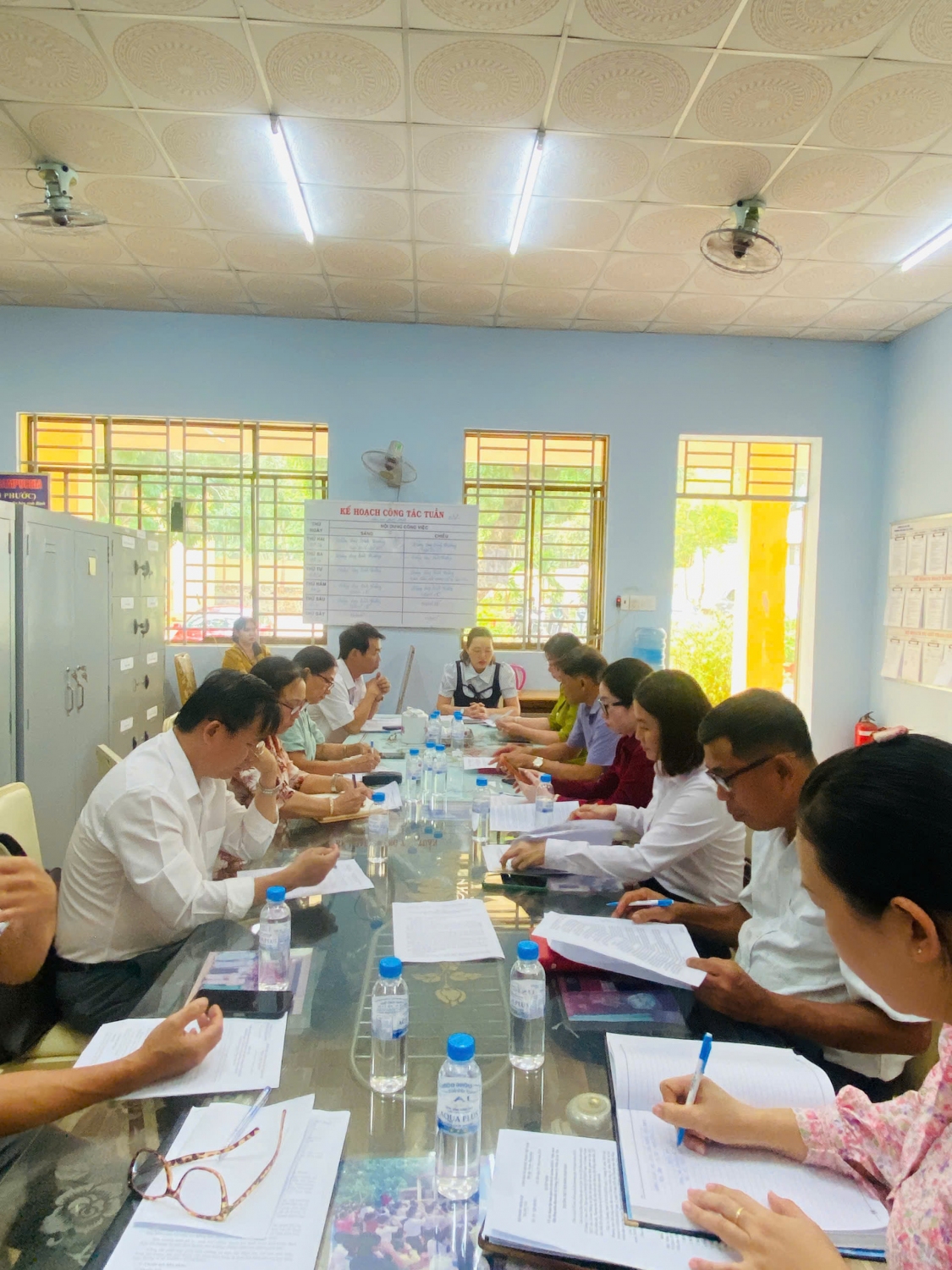 TRƯỜNG TIỂU HỌC LỘC THIỆN  ĐÓN ĐOÀN GIÁM SÁT CỦA BAN KINH TẾ - NGÂN SÁCH HỘI ĐỒNG NHÂN DÂN XÃ LỘC TẤN VỀ GIÁM SÁT CHUYÊN ĐỀ TRIỂN KHAI VÀ THỰC HIỆN THÔNG TƯ SỐ 55/2011/TT-BGDĐT NGÀY 22/11/2011 CỦA BỘ GIÁO DỤC VÀ ĐÀO TẠO